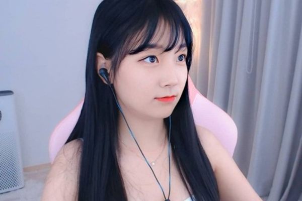 Thông tin livestream gái đẹp